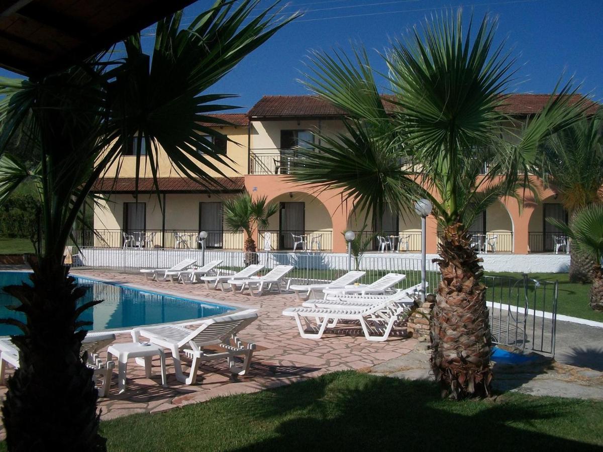 Palmyra Studios Kavos Exterior photo