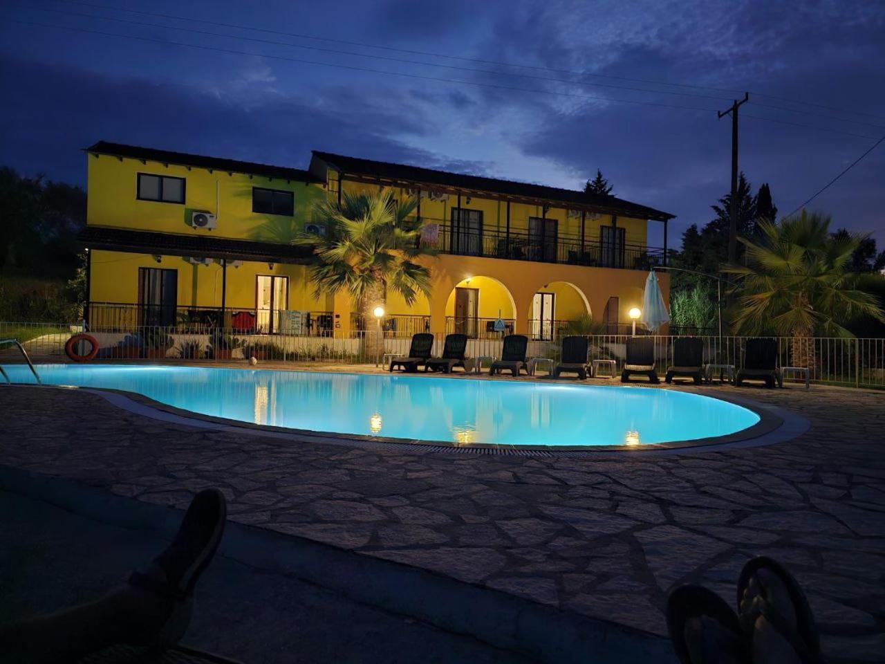 Palmyra Studios Kavos Exterior photo