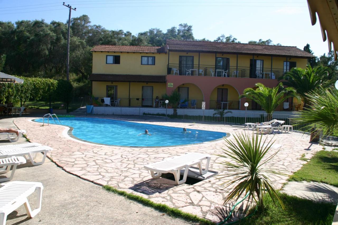 Palmyra Studios Kavos Exterior photo